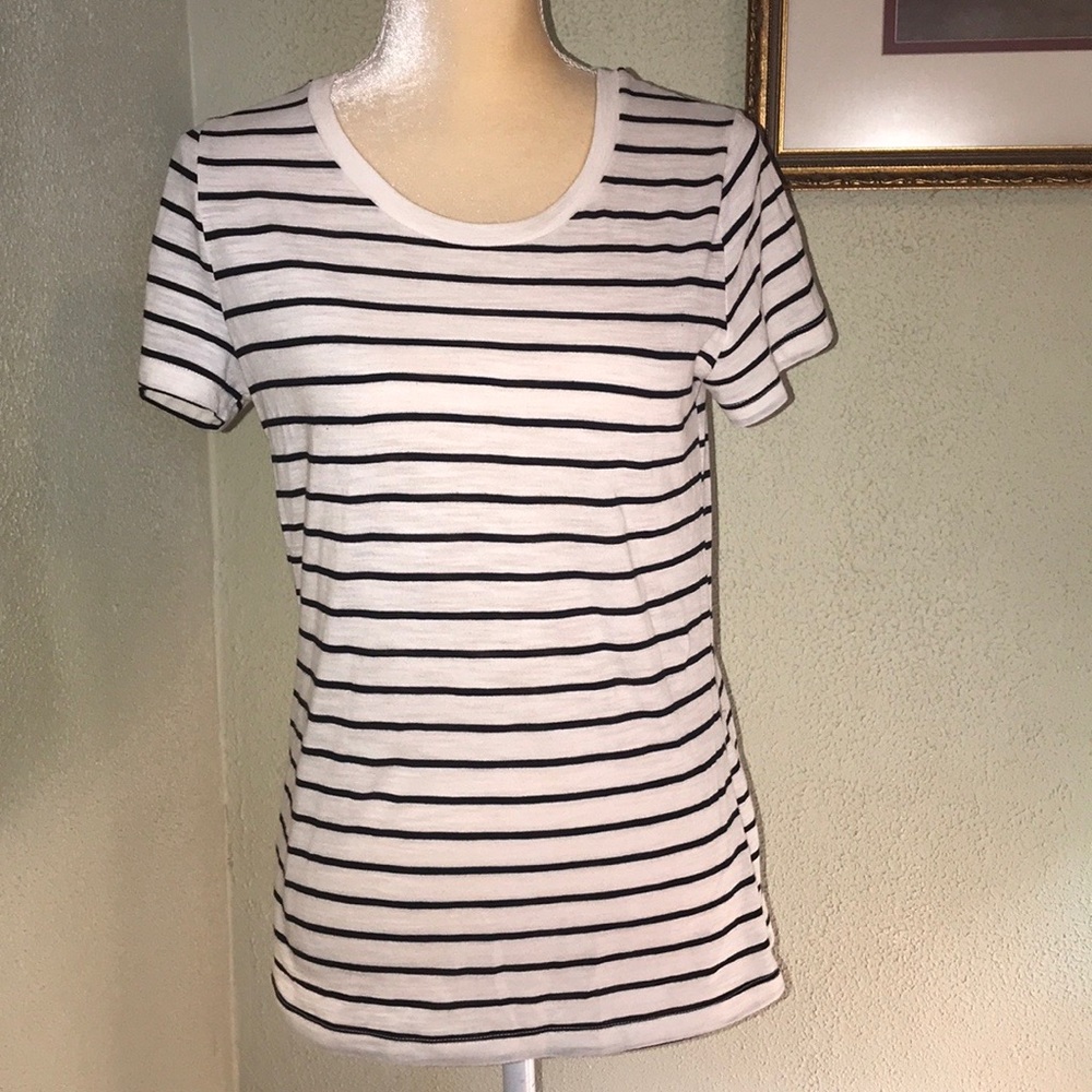 Mossimo Black & Ivory Striped T-Shirt Medium